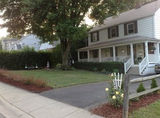 2 Cedar Ave APT 1, Gaithersburg, MD 20877
