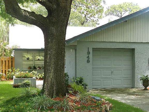 2nd image of 1946 Elaine Dr
