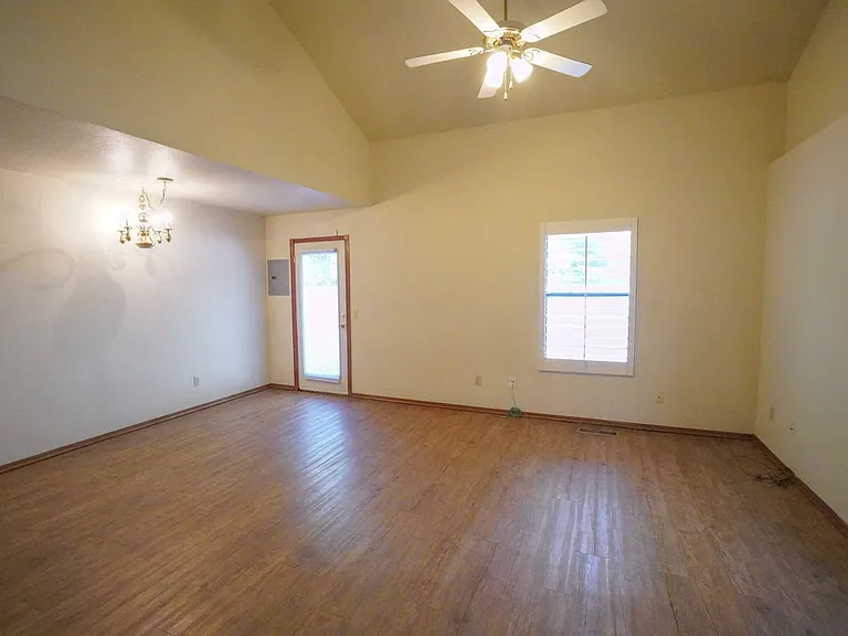 3316 Ridgecrest Cir — Photo 3