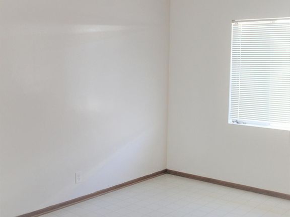 5th image of 16821 Yukon Ave APT 6