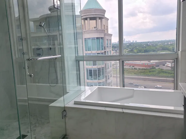 2111 Lake Shore Blvd W #Penthouse 18 — Photo 36