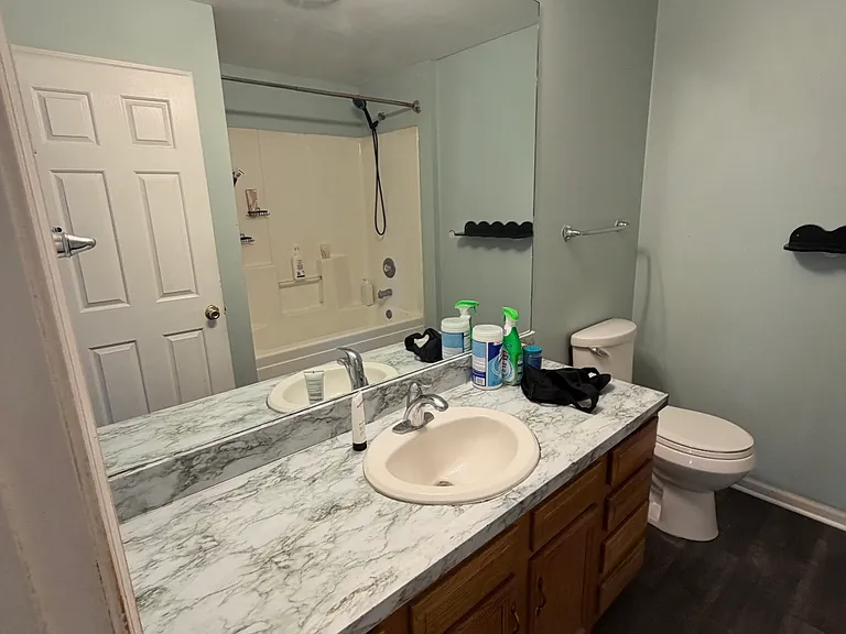 1225 W Whitehall St #1221 — Photo 8