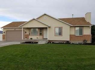 11887 S Neff Meadows Dr, Riverton, UT 84065