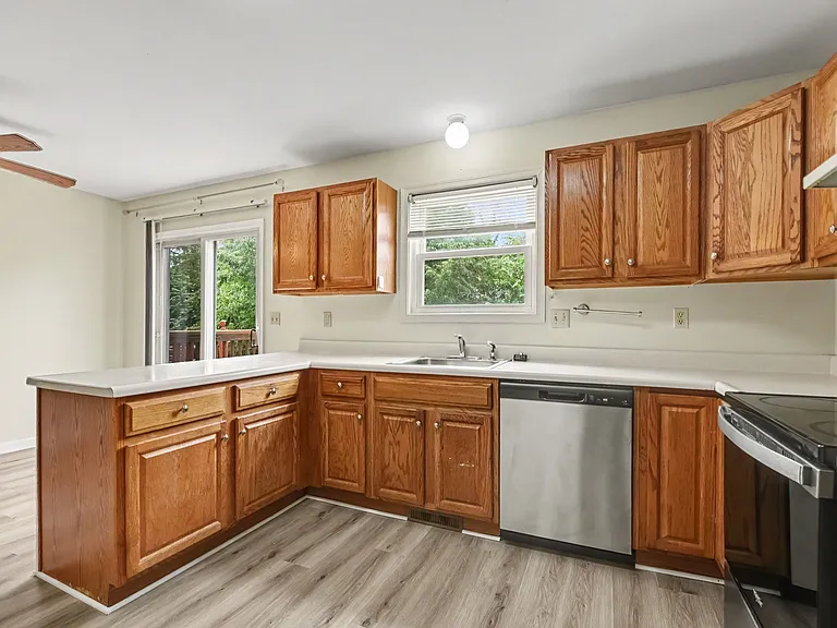 7225 Capital Dr #1 — Photo 6