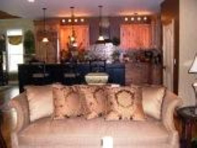 2nd image of 15 RIVERCREST Road