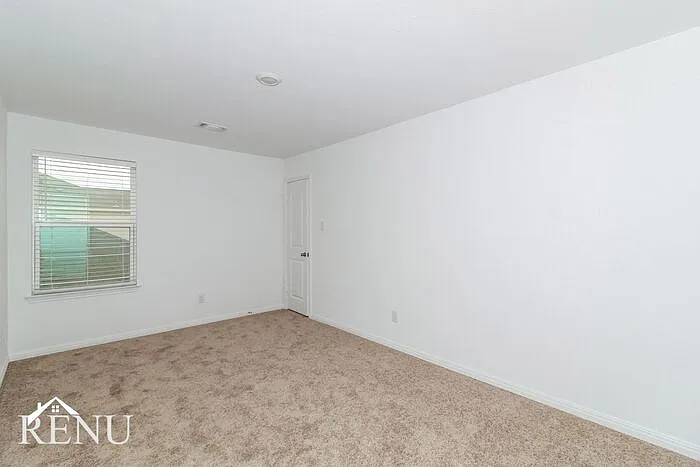137 Fox Glen Trl — Photo 16