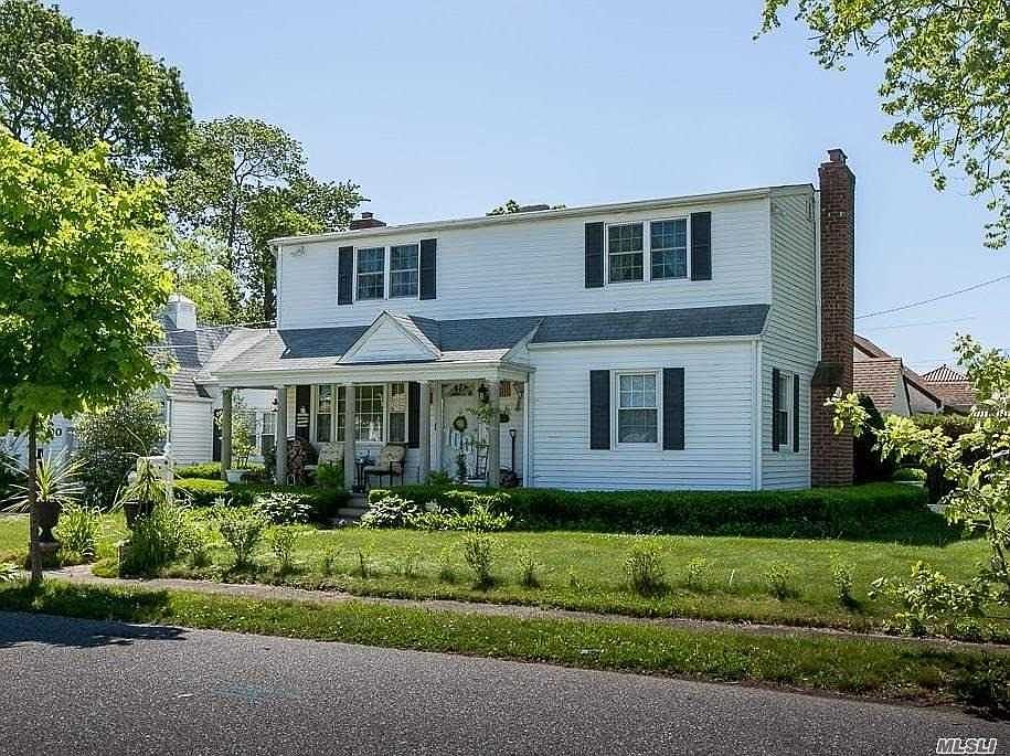 1st image of 100 Kensington Ct
