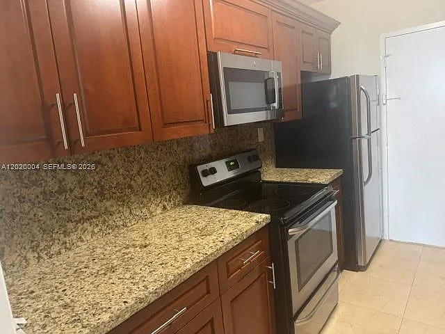 5401 Collins Ave #1213 — Photo 22