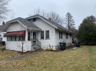 2307 Douglas St, Rockford, IL 61103