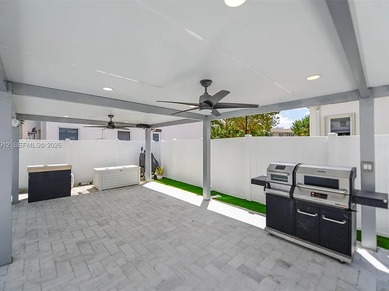 9101 SW 169th Pl — Photo 34