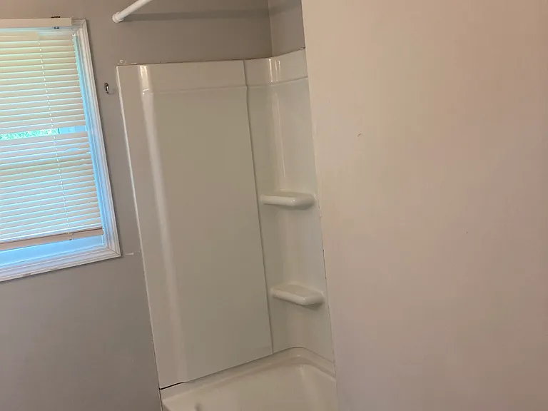 111 Trinity Dr — Photo 14