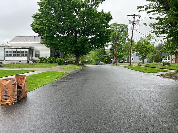 4th image of 110 Platt St