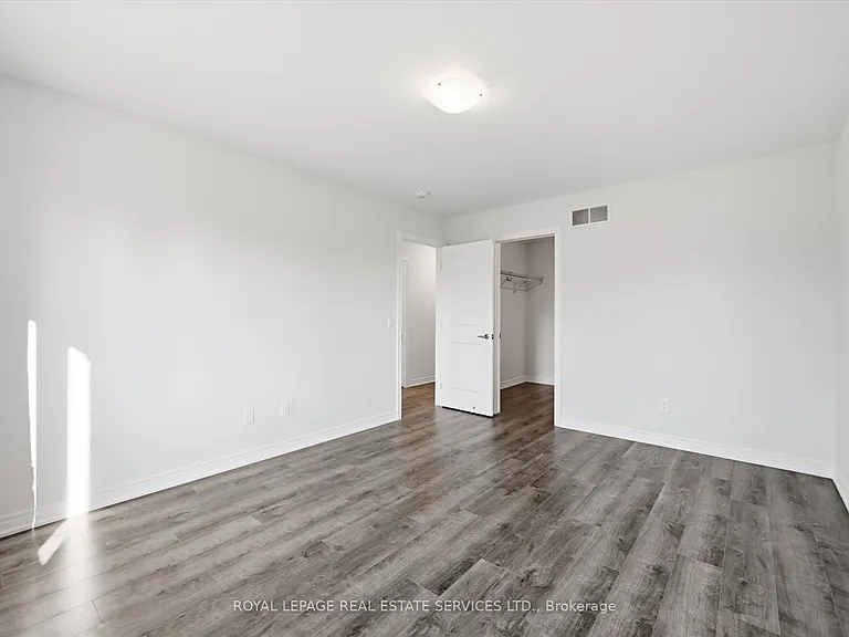 74 Valley Trail Pl — Photo 30