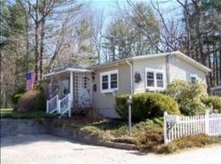 9 Beatrice St, Danville, NH 03819