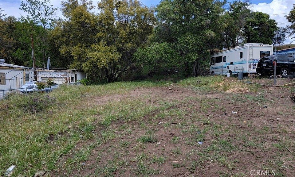 1st image of 3172 6th St #38