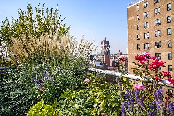 Sold by Compass | media 14