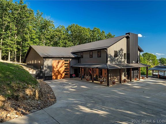 2nd image of 520 Blue Water Bay Dr