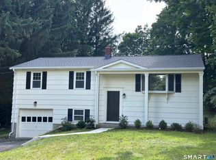 10 Indian Hill Road, North Branford, CT 06472
