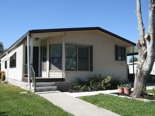 1st image of 61 Sea Fern Cir