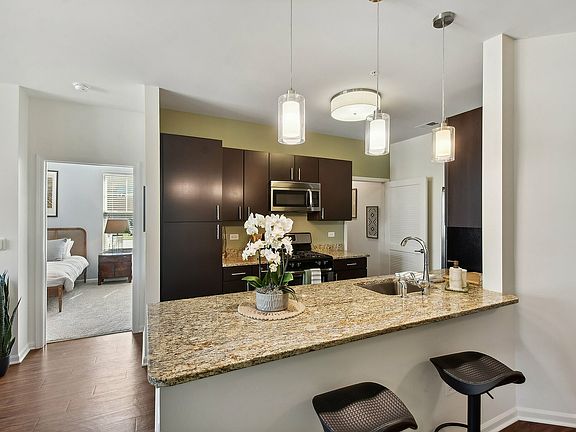 4th image of 2703 Showplace Dr #2647-202