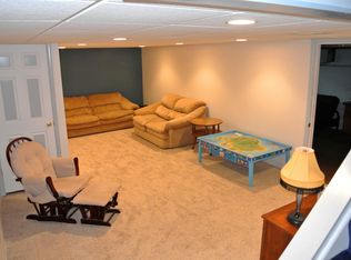 29 Stockton Ln, Rochester, NY 14625