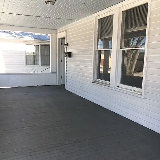 136 King St #A — Photo 2