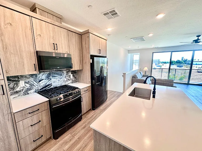 478 W Mahogany Ln — Photo 7