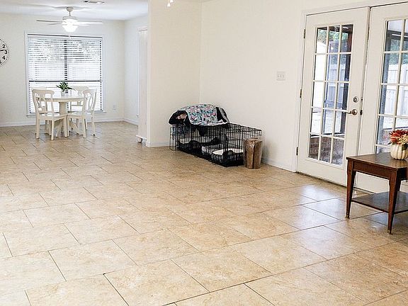 5th image of 3755 Hidden Oak Dr