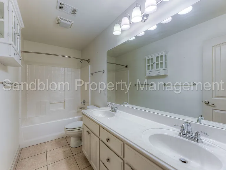 1521 N 20th St — Photo 19