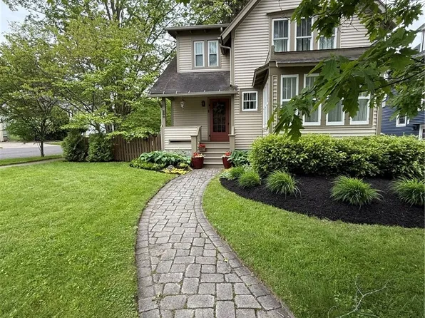 244 E Genesee St, Auburn, NY 13021