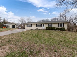 924 Michelle Dr, Friendsville, TN 37737