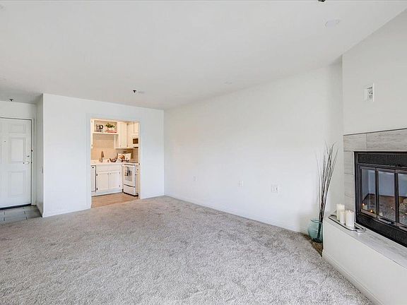 4th image of 1682 Circa Del Lago Unit A209