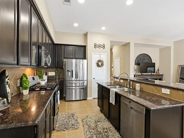 9135 Solvista Pass Ln — Photo 13