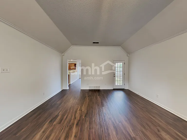 1466 Far Dr — Photo 5