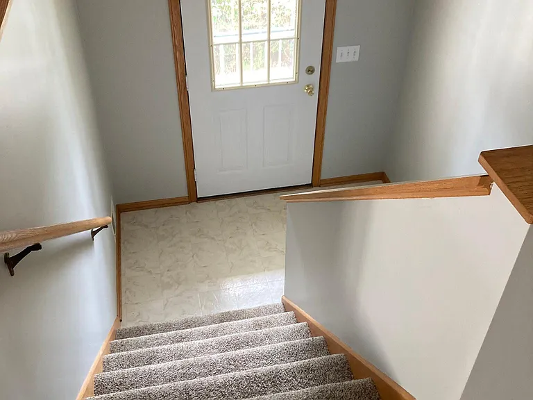 945 Countryside Rd — Photo 2