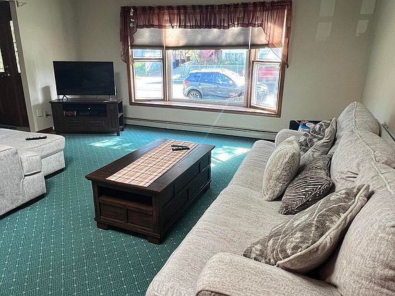 5th image of 414 Crystal Ave