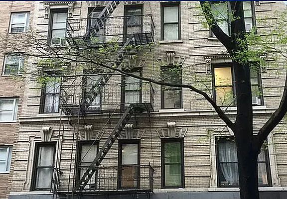 5th image of 320 E 49th St APT 24