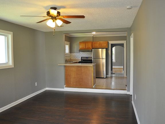 4th image of 8957 Burton Ave