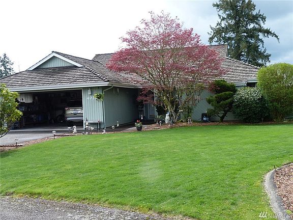 3rd image of 4020 151st St E