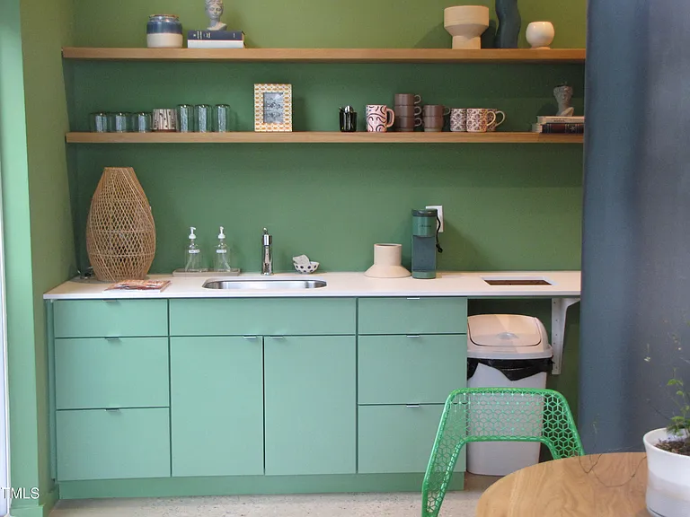 600 S Duke St #23 — Photo 16