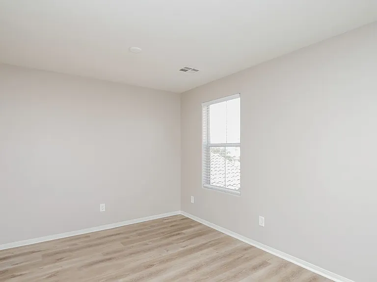 9522 Green Spruce St — Photo 13