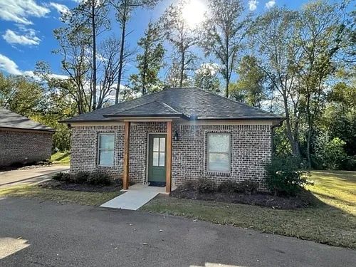 Floor plan 1010 Old Trail Circle