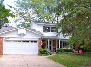 1920 Coronada Dr, Ann Arbor, MI 48103