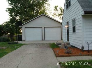 4290 NE 26th St, Des Moines, IA 50317