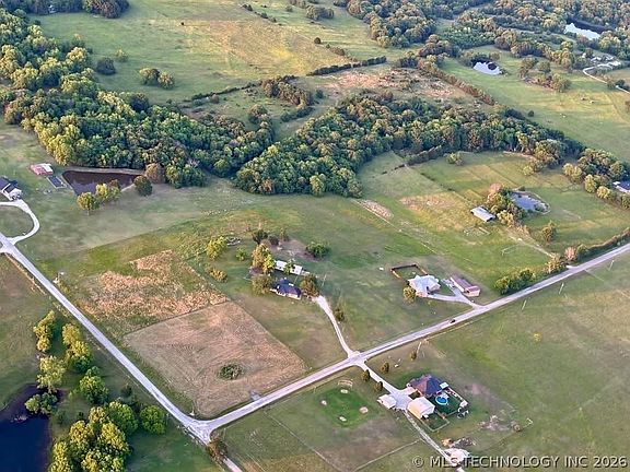 3rd image of 18082 County Road 1505