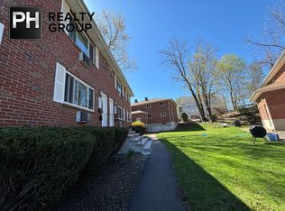27 Oxford Cir #17, Belmont, MA 02478