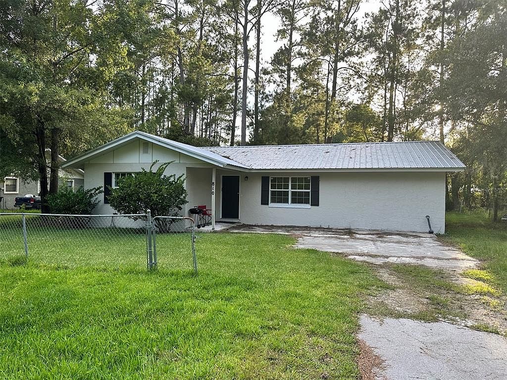 810 SE 7th Ave, Lake Butler, FL 32054 Zillow