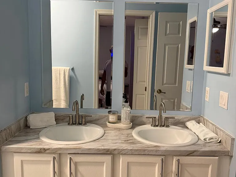13428 Georgian Ct — Photo 20