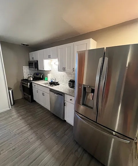 1717 Summit St #2D — Photo 2