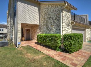 415 Lucy Ln, Horseshoe Bay, TX 78657